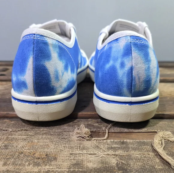 Keen Elsa Lite Blue and White Tie Dye Comfortable Lace Up Canvas Sneaker. 8.5 - Picture 8 of 10